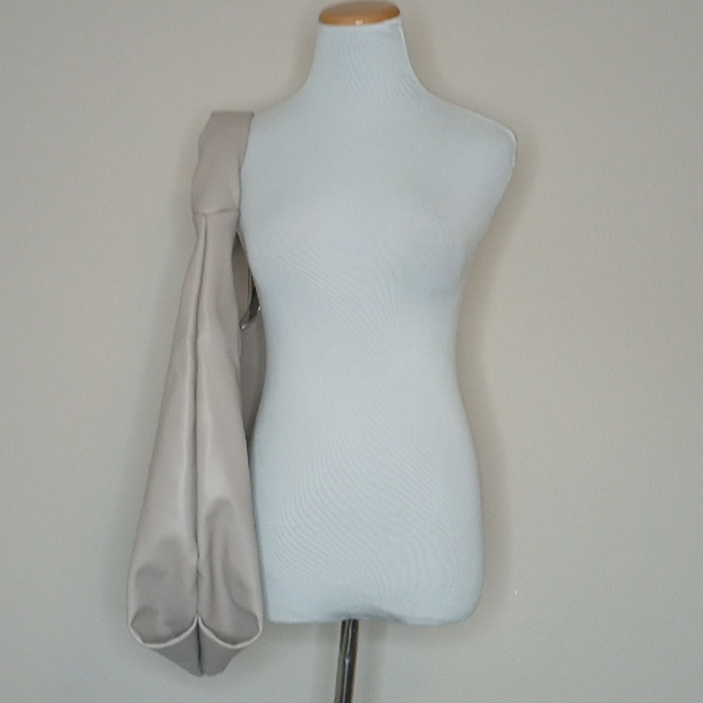 A new day Gray purse
